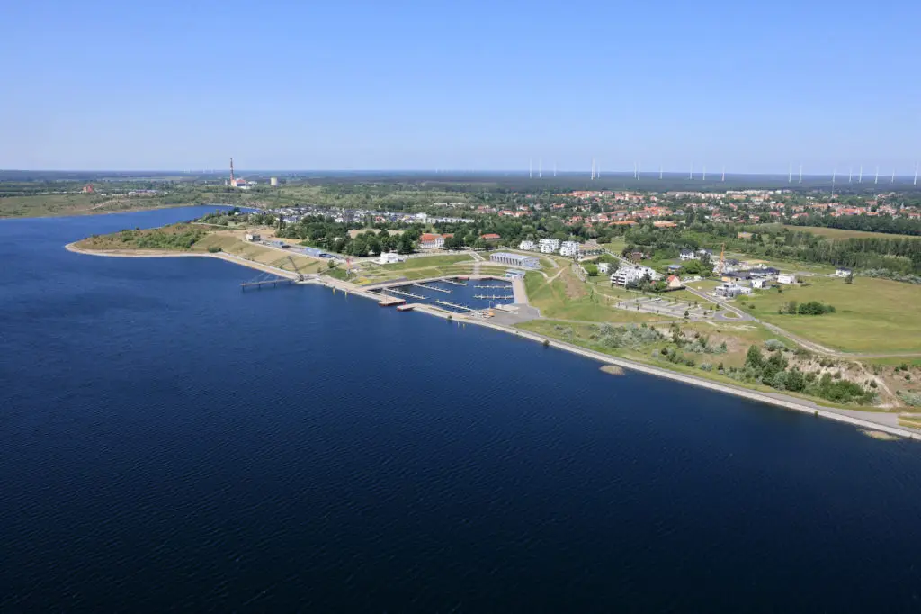 Grossraeschener See Hafen 20230601 SR 3623